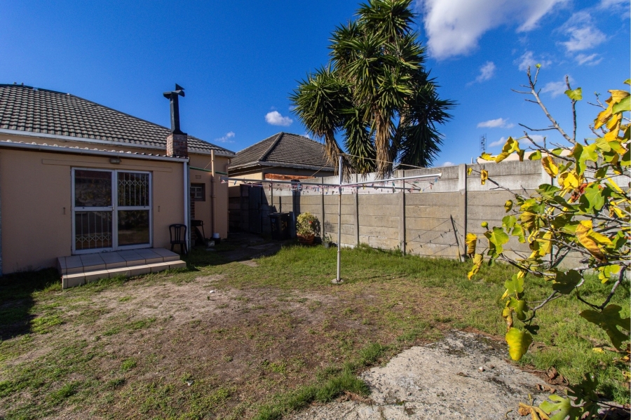 3 Bedroom Property for Sale in Goodwood Estate Western Cape